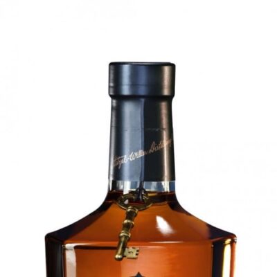 Blade & Bow Kentucky Straight Bourbon Whiskey - Image 3